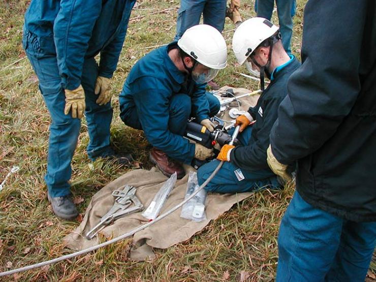 Titre professionnel Monteur de Réseaux Électrique Aéro-Souterrains dans les Hauts-de-France